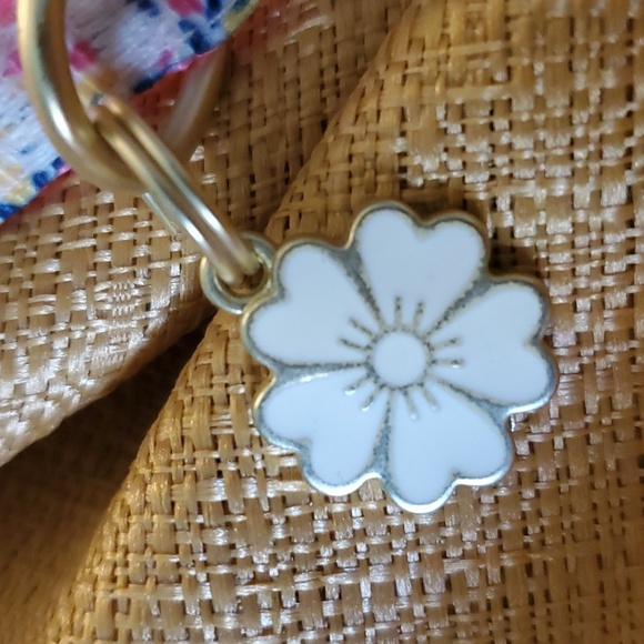 Cat Collar - Picture 2 of 5